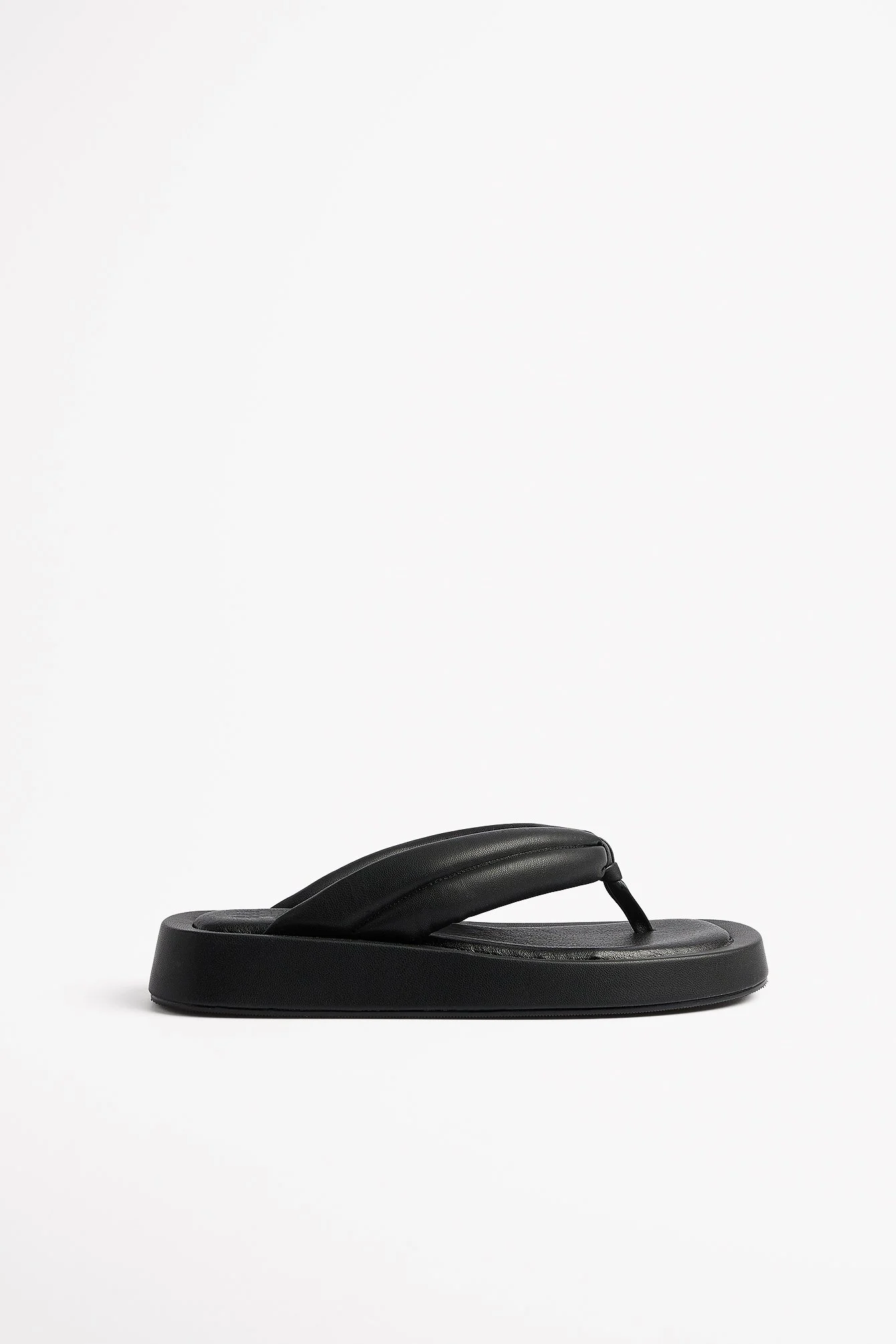 Gesteppte Sandalen