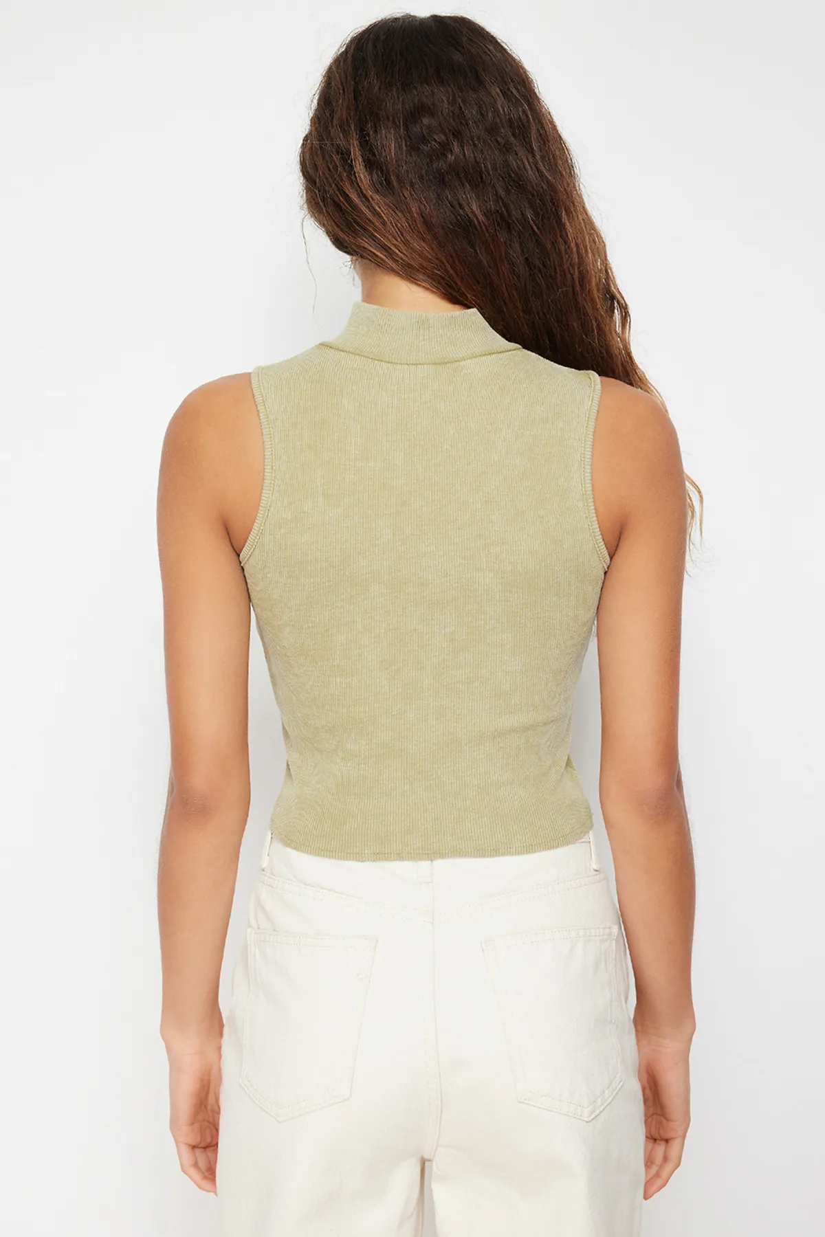 Trendyol Collection  Khakifarbene, taillierte, dehnbare Strickbluse aus schnurgebundener Baumwolle mit verblasstem Effekt und Reißverschluss TWOSS24BZ00036
