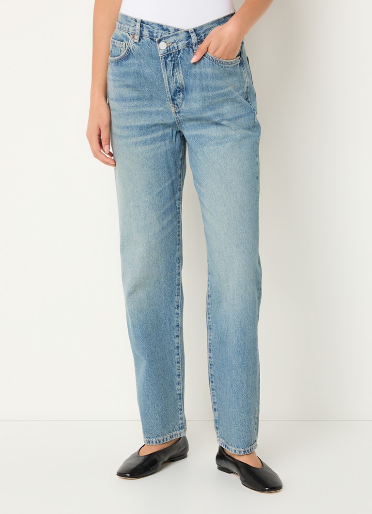 Jeans dritti a vita alta Aaikala di ARMEDANGELS in misto cotone biologico, lavaggio medio.