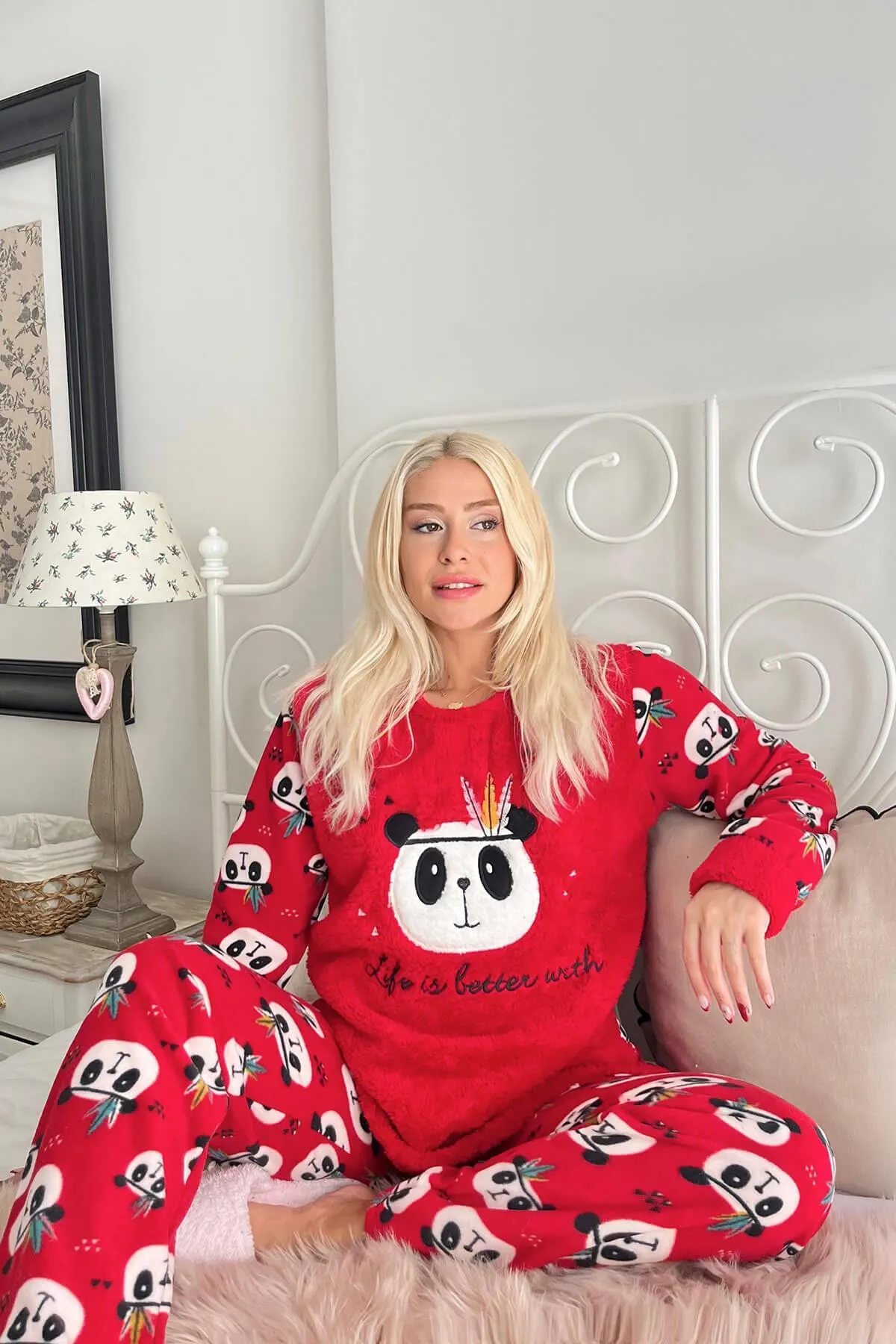 Pijamaevi  Red Life Panda gemustertes Plüsch-Pyjama-Set für Damen