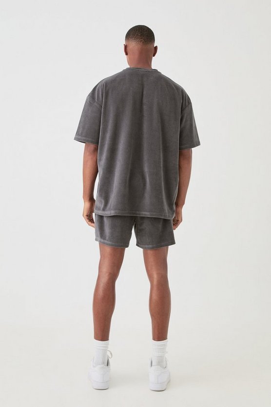 Man Oversize Velour T-Shirt & Shorts Set