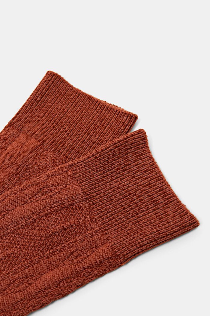 Socken aus Zopfstrick