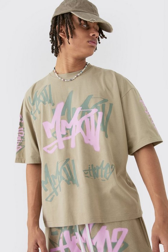 Kastiges T-Shirt mit Grafitti-Print