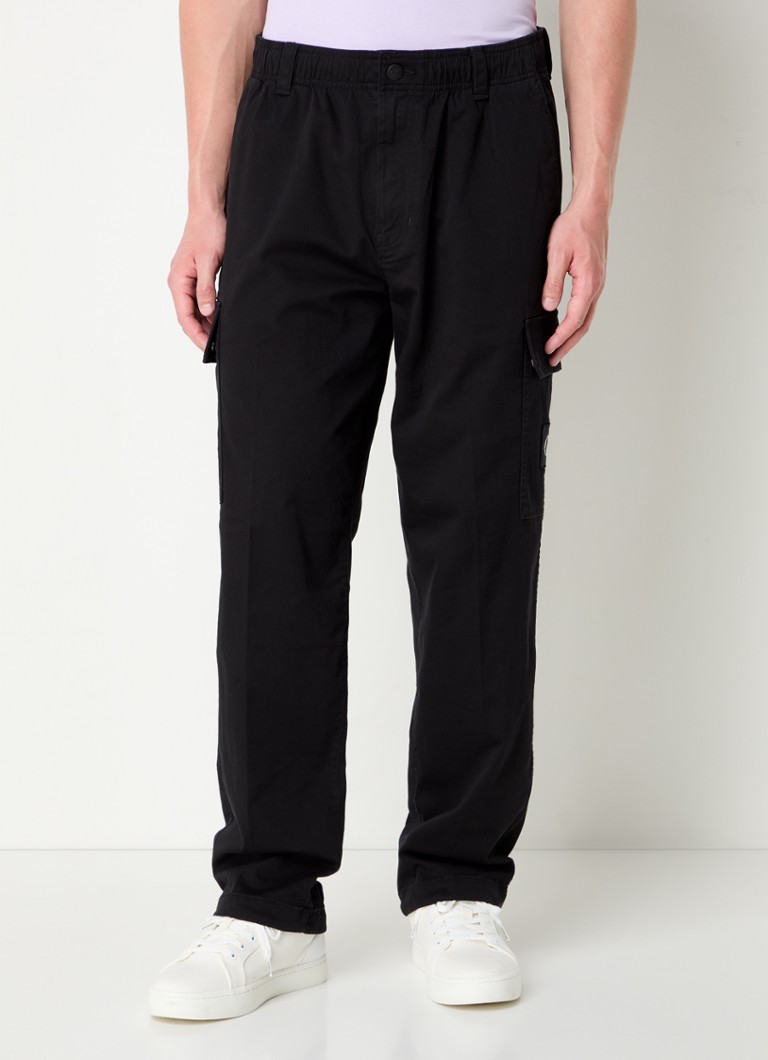 Pantaloni cargo Calvin Klein cu croială dreaptă, buzunare laterale și logo