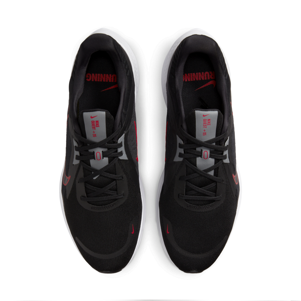 Nike Quest 5 DD0204 004 / schwarz
