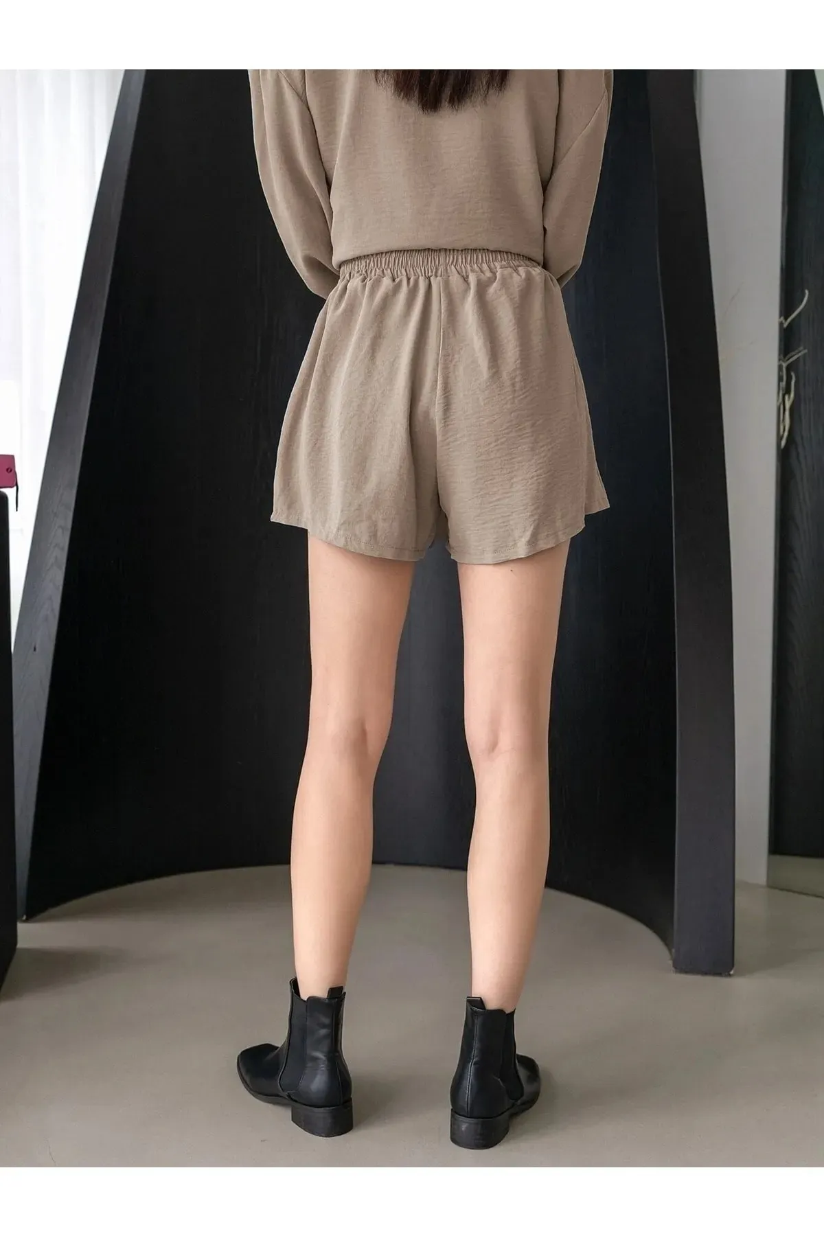 Know  Damen-Anzug in Nerzbeige mit Aerobin-Unterteil, Hemd und Shorts, Übergröße