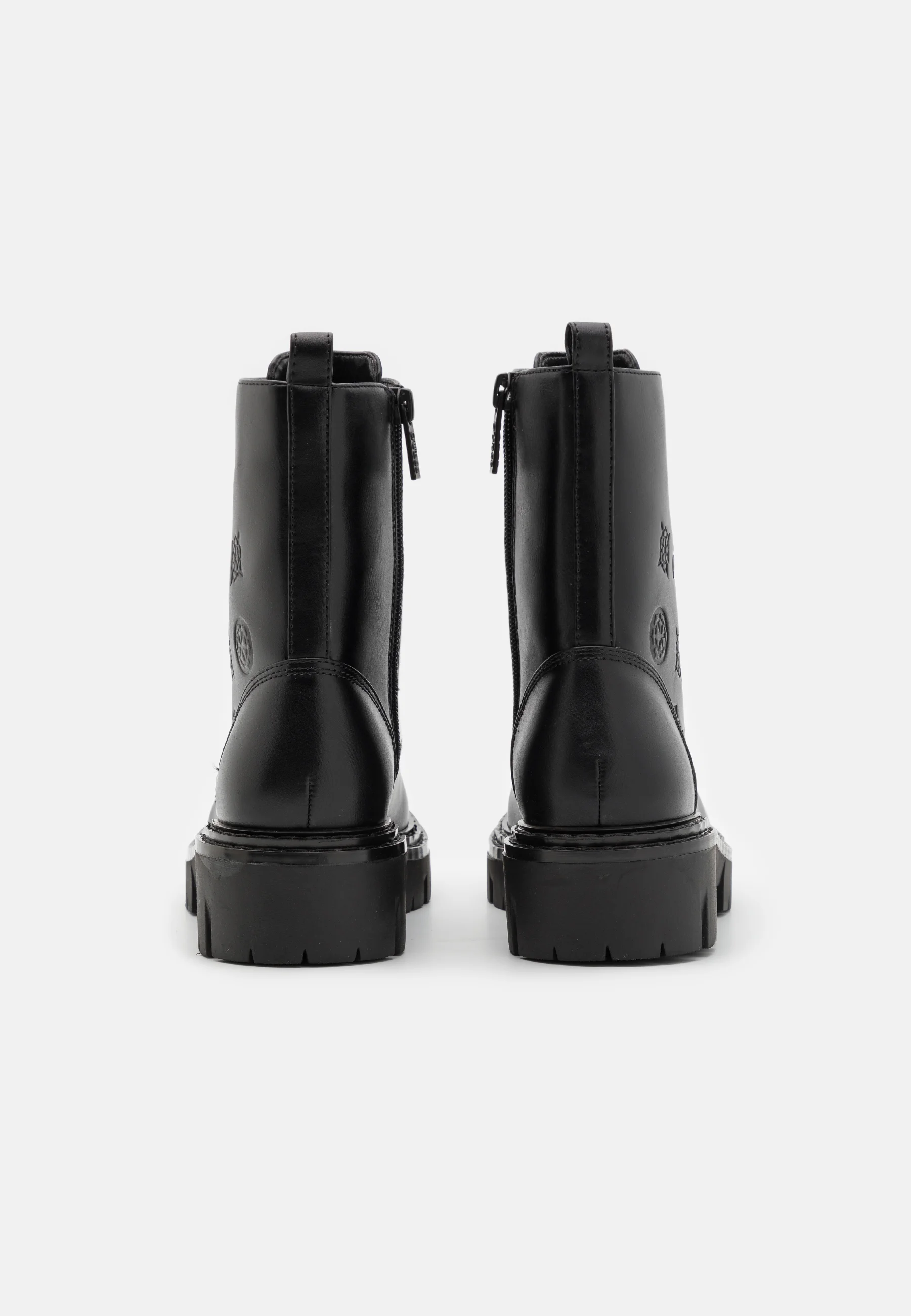 Guess JEFEA - Botines con plataforma