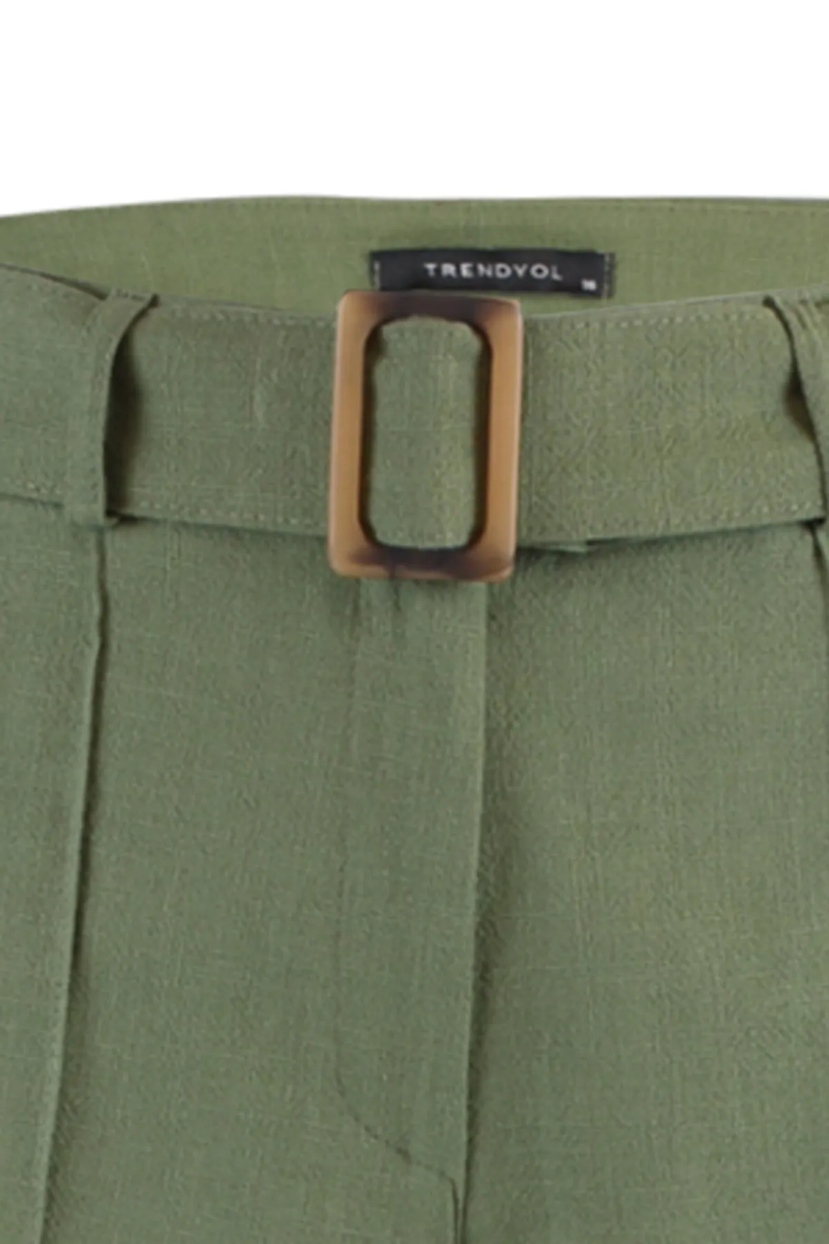 Trendyol Collection  Khakifarbene gewebte Shorts mit Gürteldetail TWOSS19IE0062