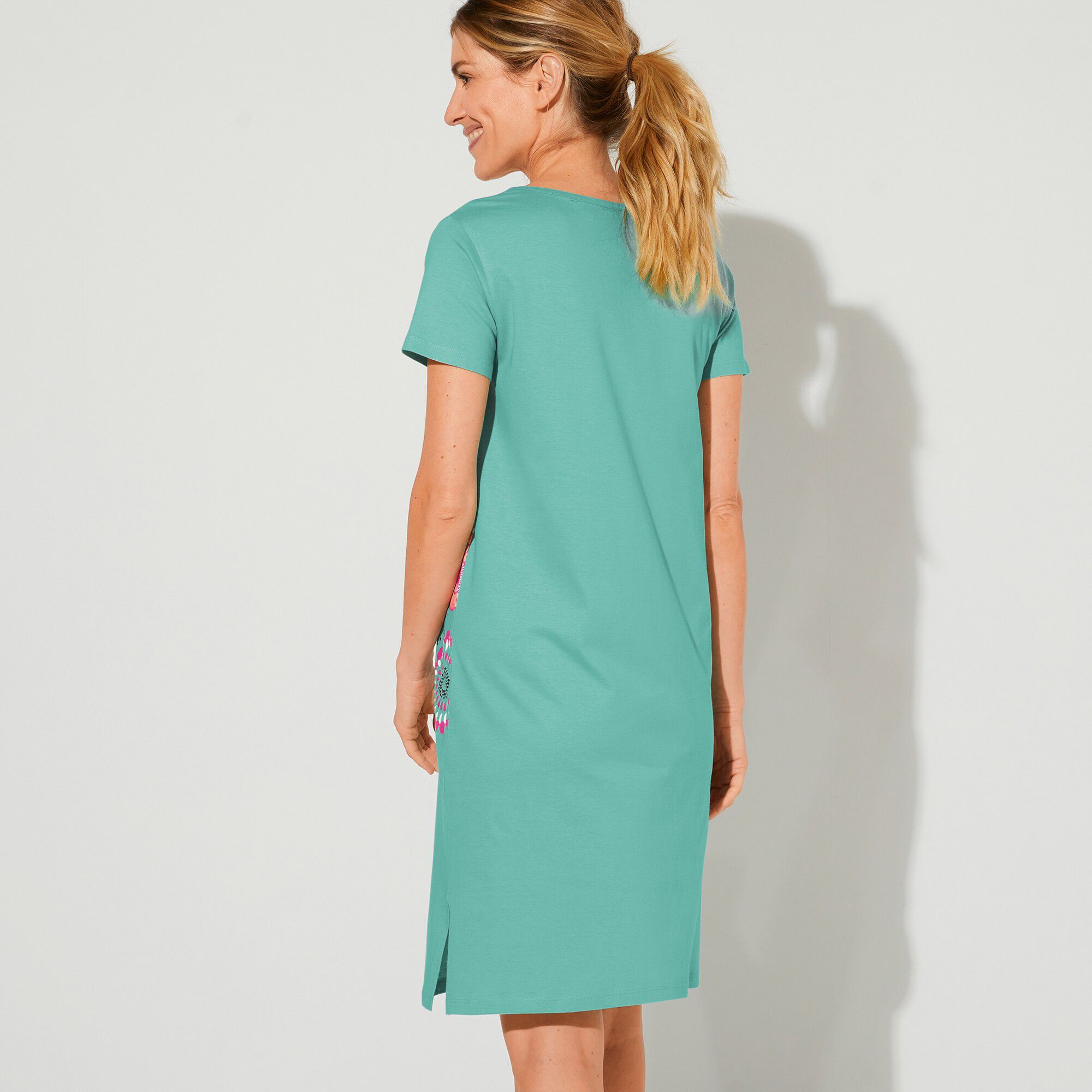 Chemise de nuit courte imprimé rosaces