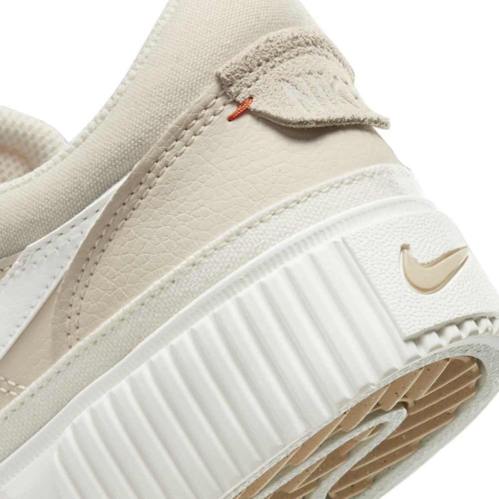 Nike Court Legacy Lift DM7590-200 / weiss