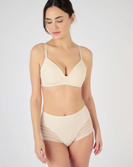 Soutien-gorge invisible* sans armatures