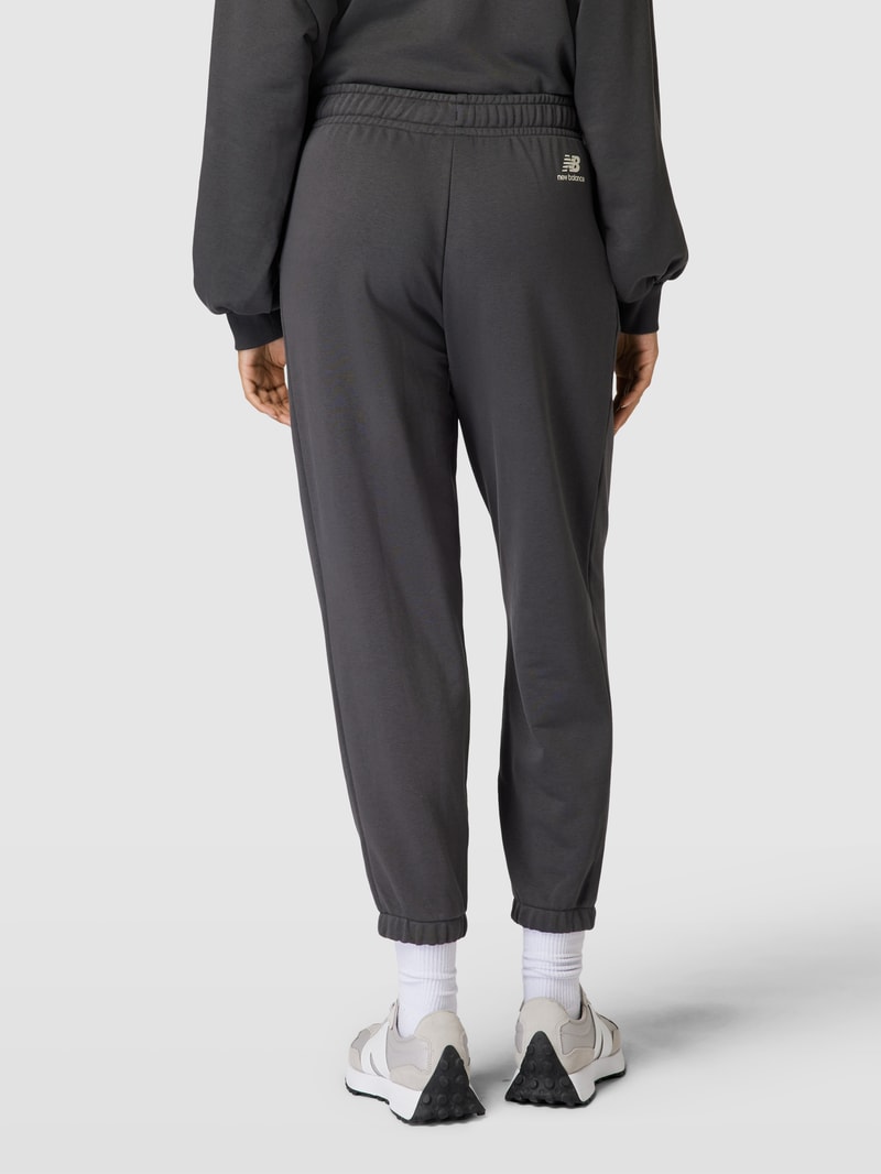 Sweatpants mit Logo-Print Modell 'Essentials Varsity' in schwarz