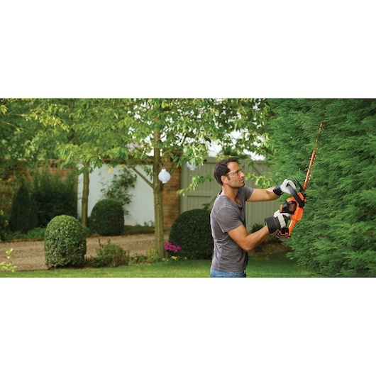 Black & Decker GTC18452PC-QW Cordless Hedge Trimmer 45 cm 18 Volt 2.0 Ah Li-ion
