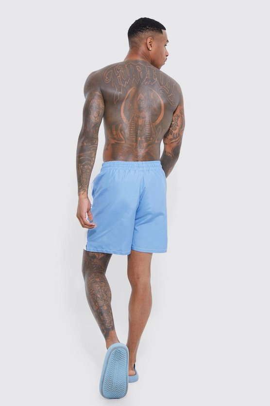 Kurze Badehose