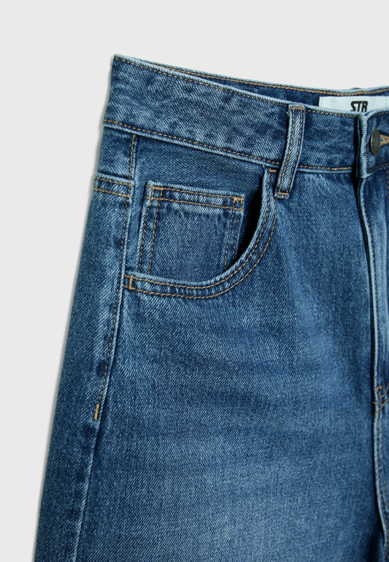Stradivarius MOM BERMUDA - Shorts vaqueros