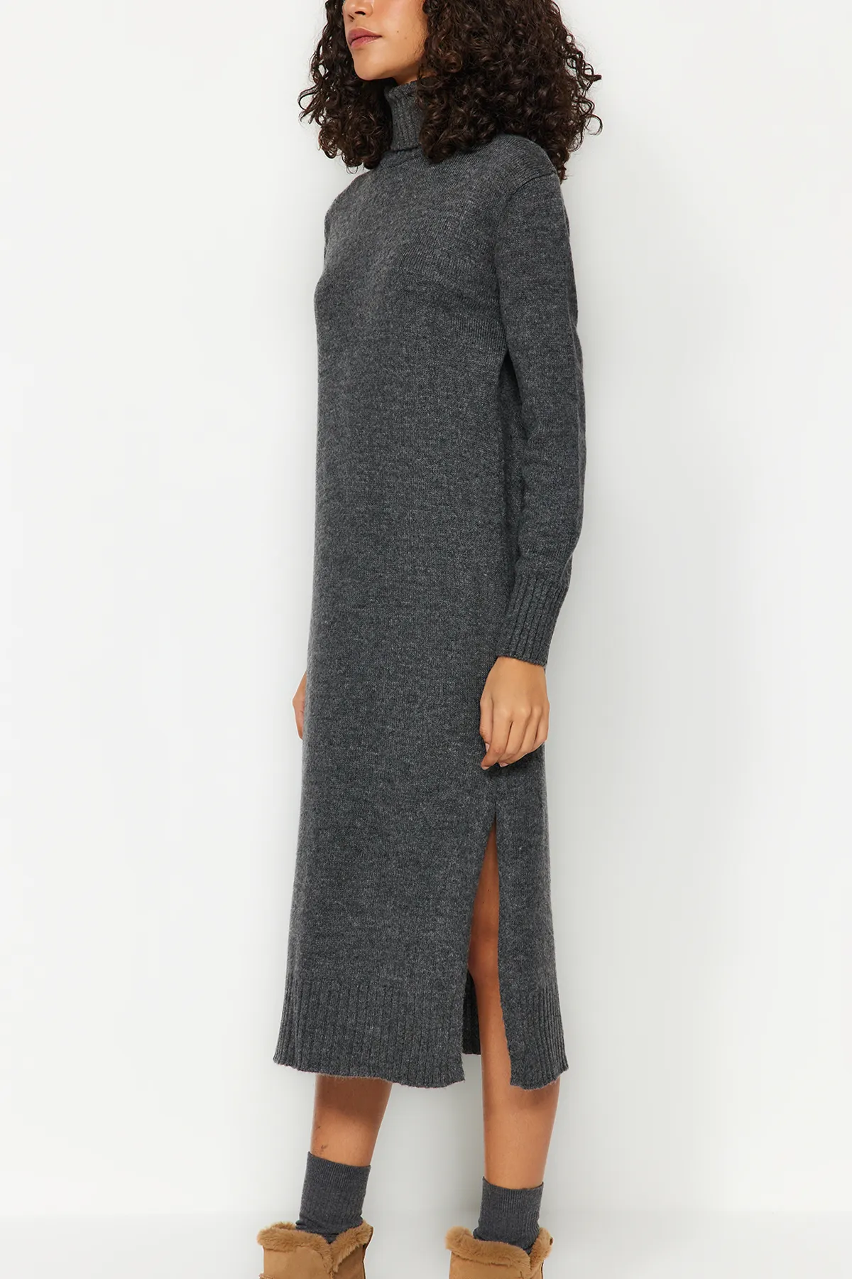 Trendyol Collection  Anthrazit Uni Weite Passform Midi TWOAW24EL00034