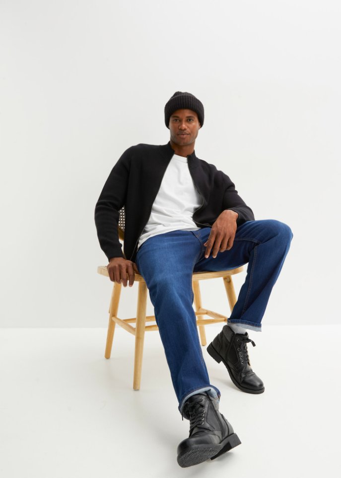Essential Strickjacke