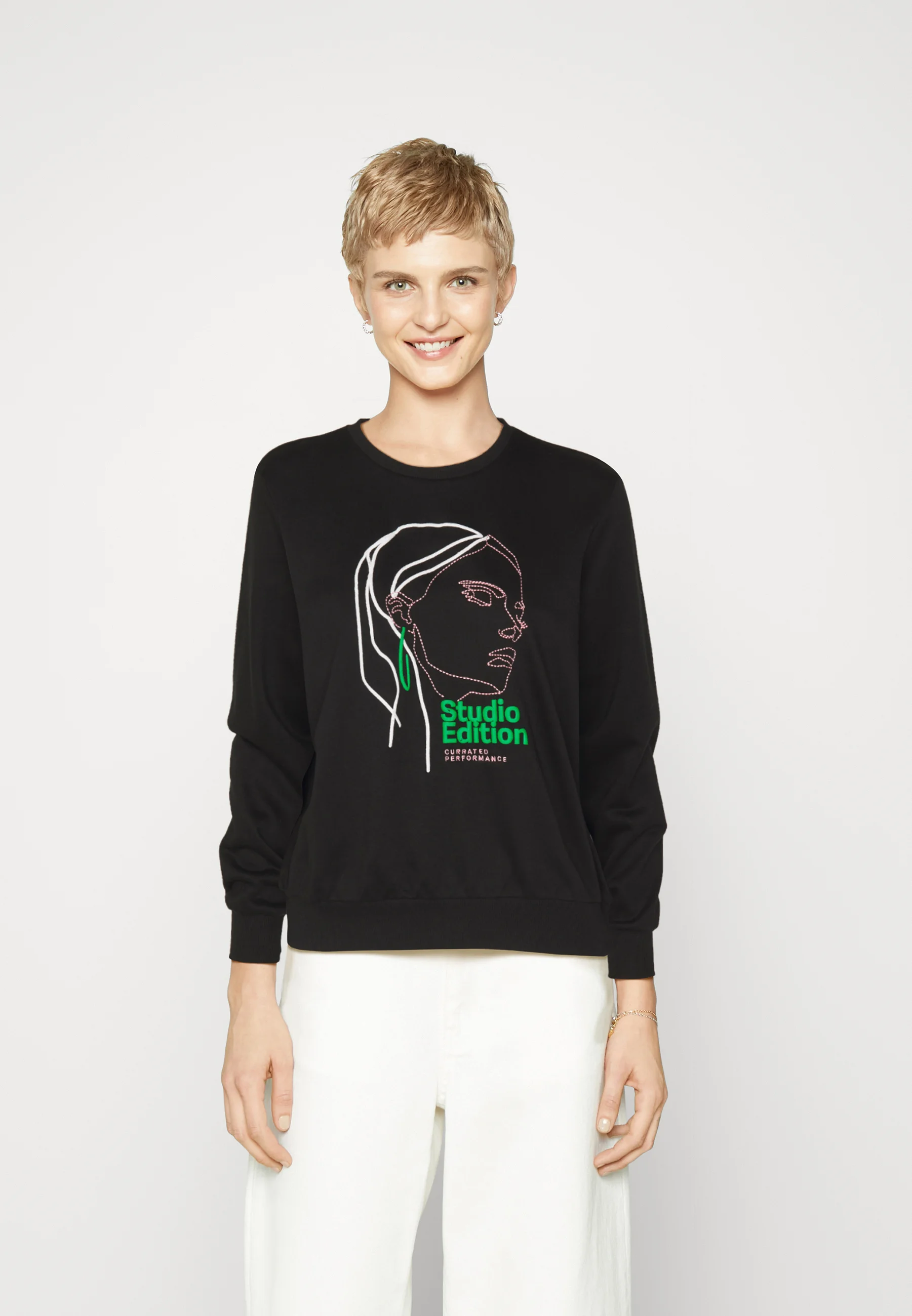 SOLO ONLOLISA CARA O CUELLO - Sudadera