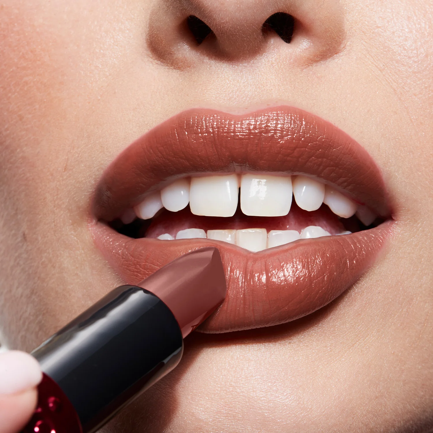 Lip Color Ultra Creamy Lipstick - Lippenstift