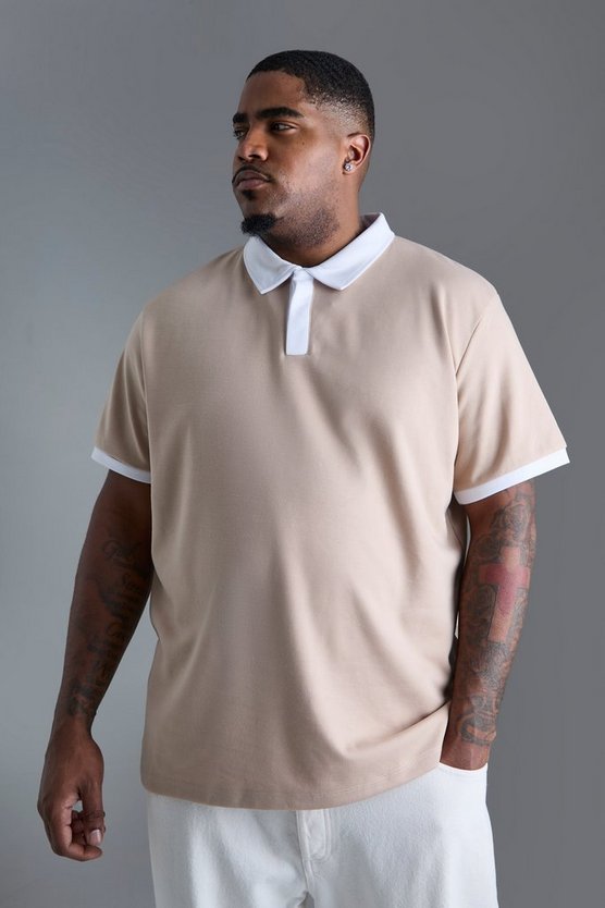 Plus Slim-Fit Poloshirt mit Kontrast-Kragen