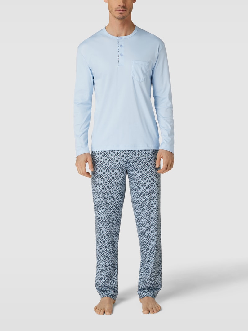 Pyjama mit Allover-Muster Modell 'RELAX' in hellblau
