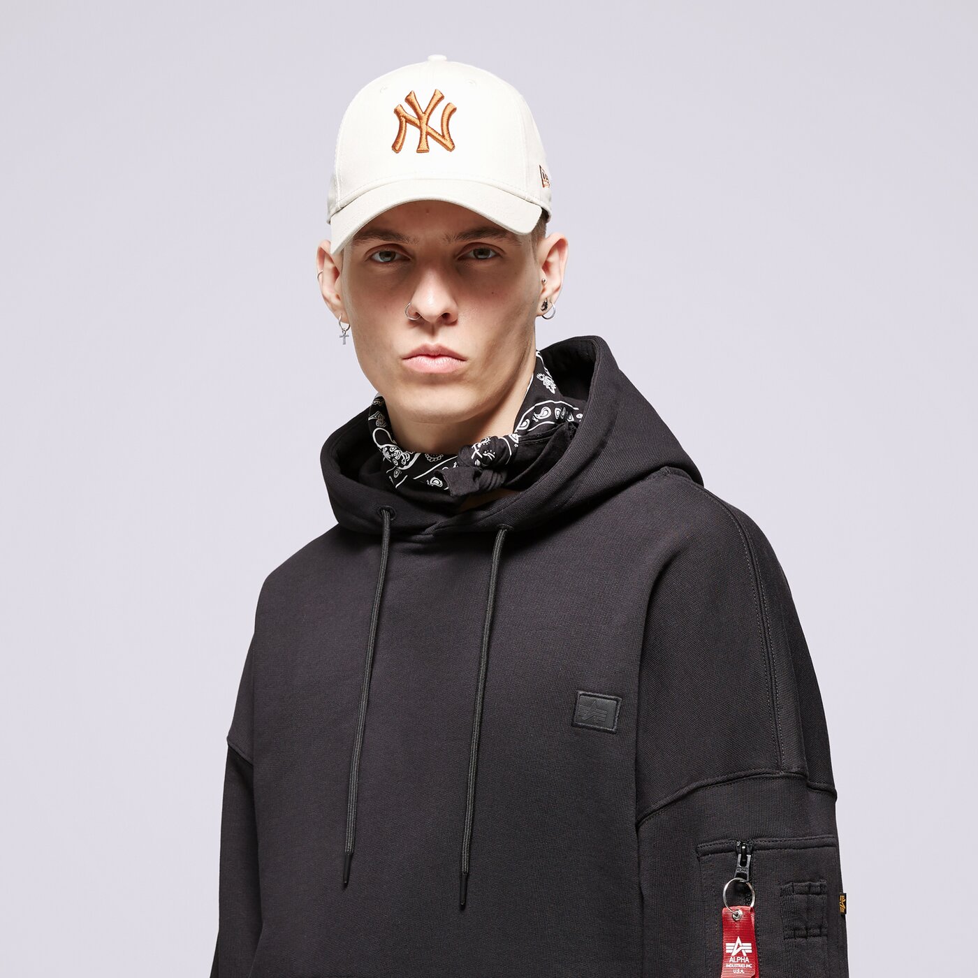 ALPHA INDUSTRIES HOODIE ALPHA ESSENTIALS RL HOODY Schwarz