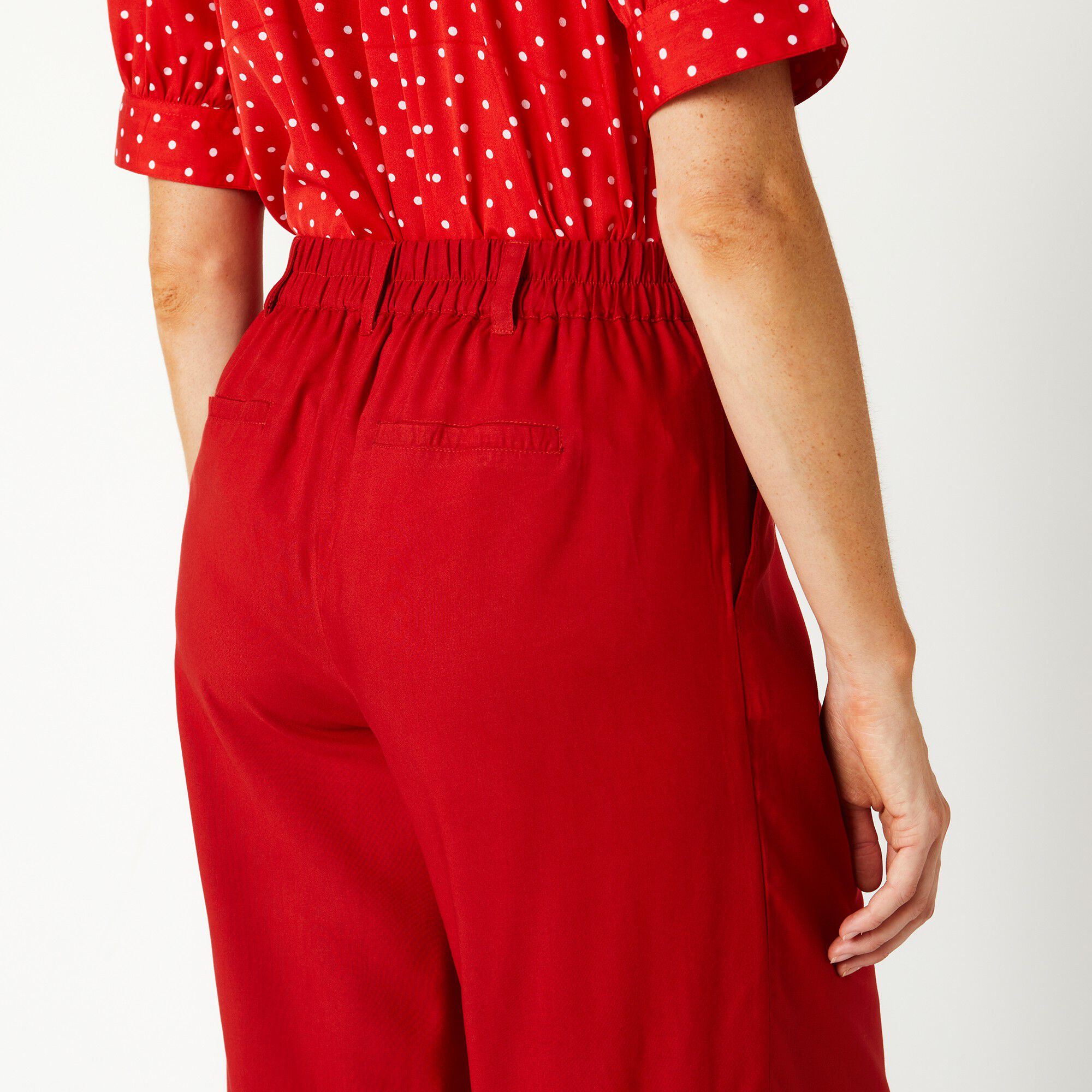 Pantalon raccourci large uni