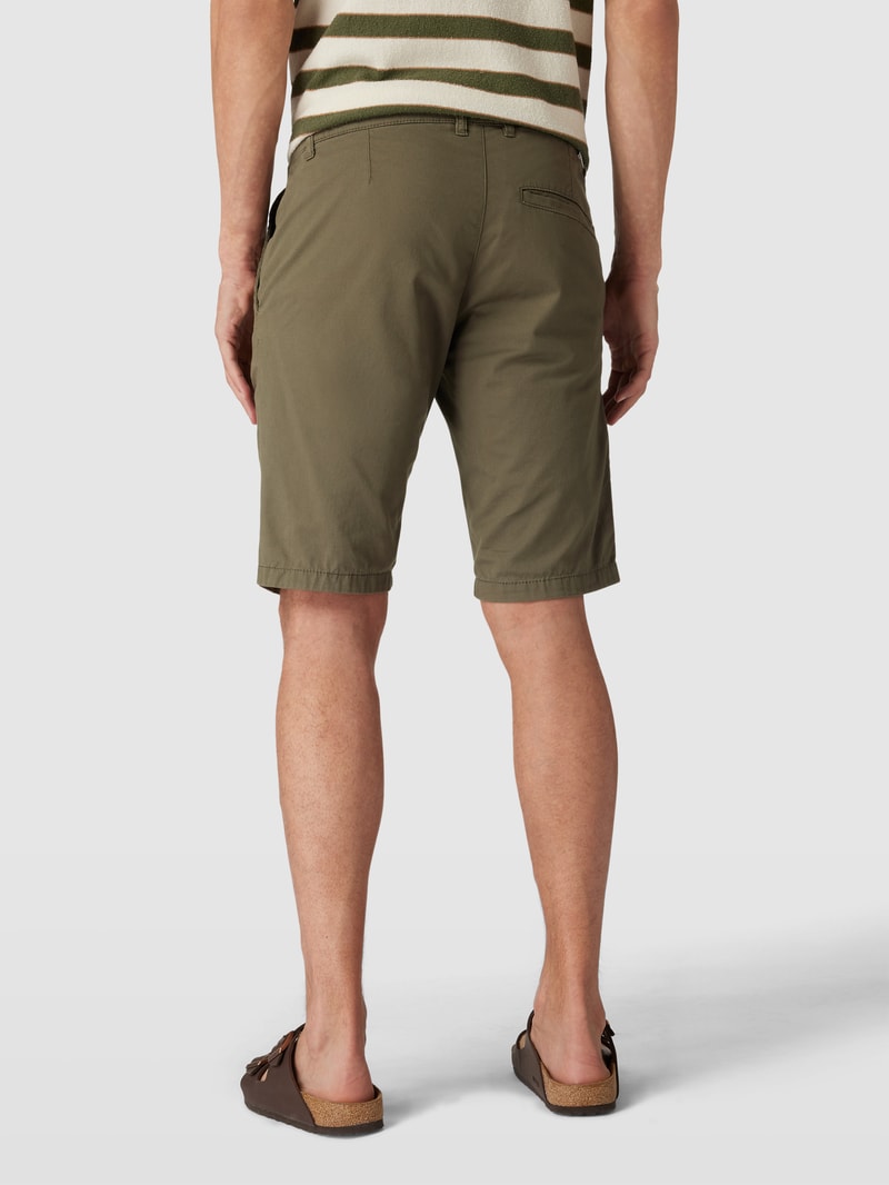 Slim Fit Bermudas mit französischen Eingrifftaschen in olivgrün