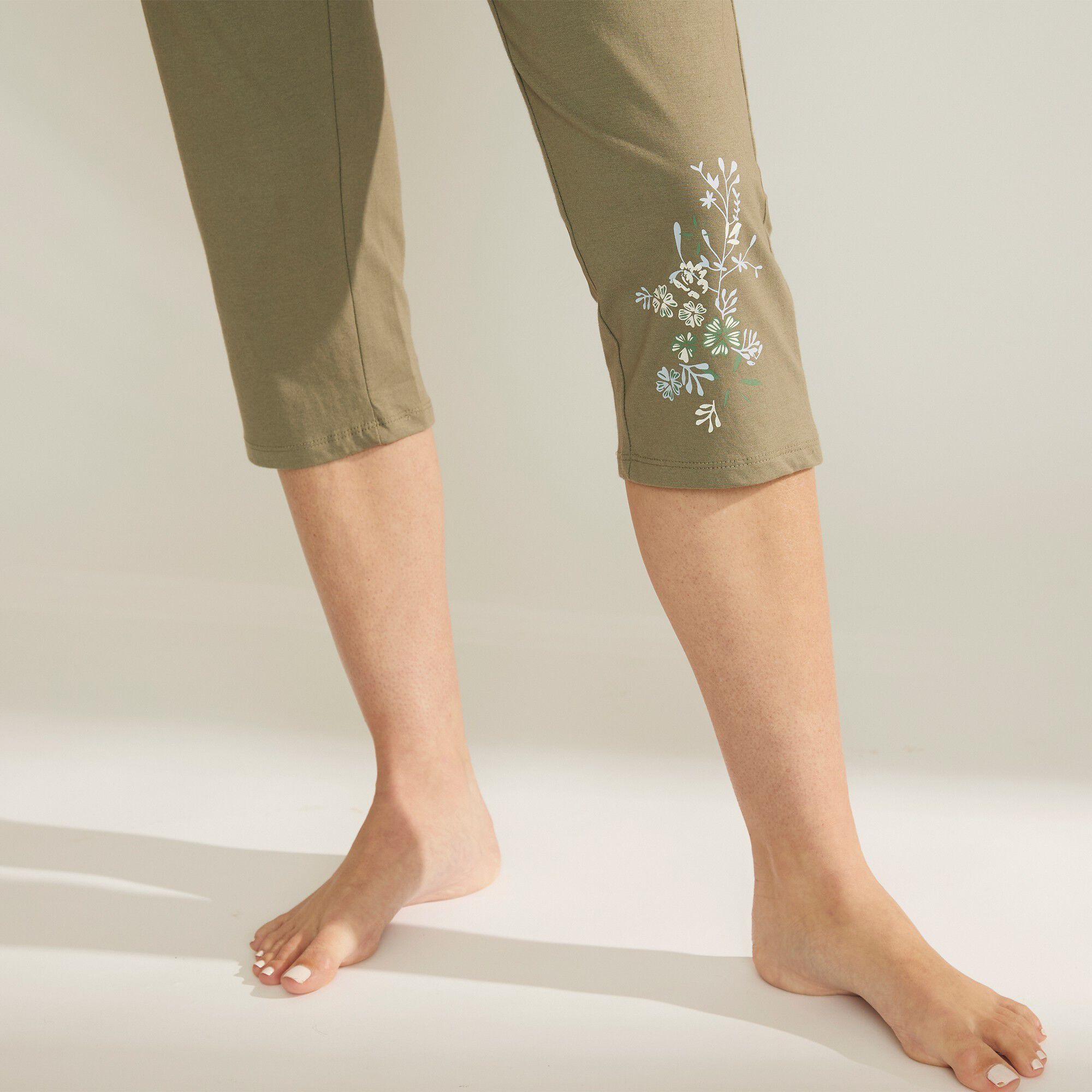 Pantacourt de pyjama imprimé placé fleurs