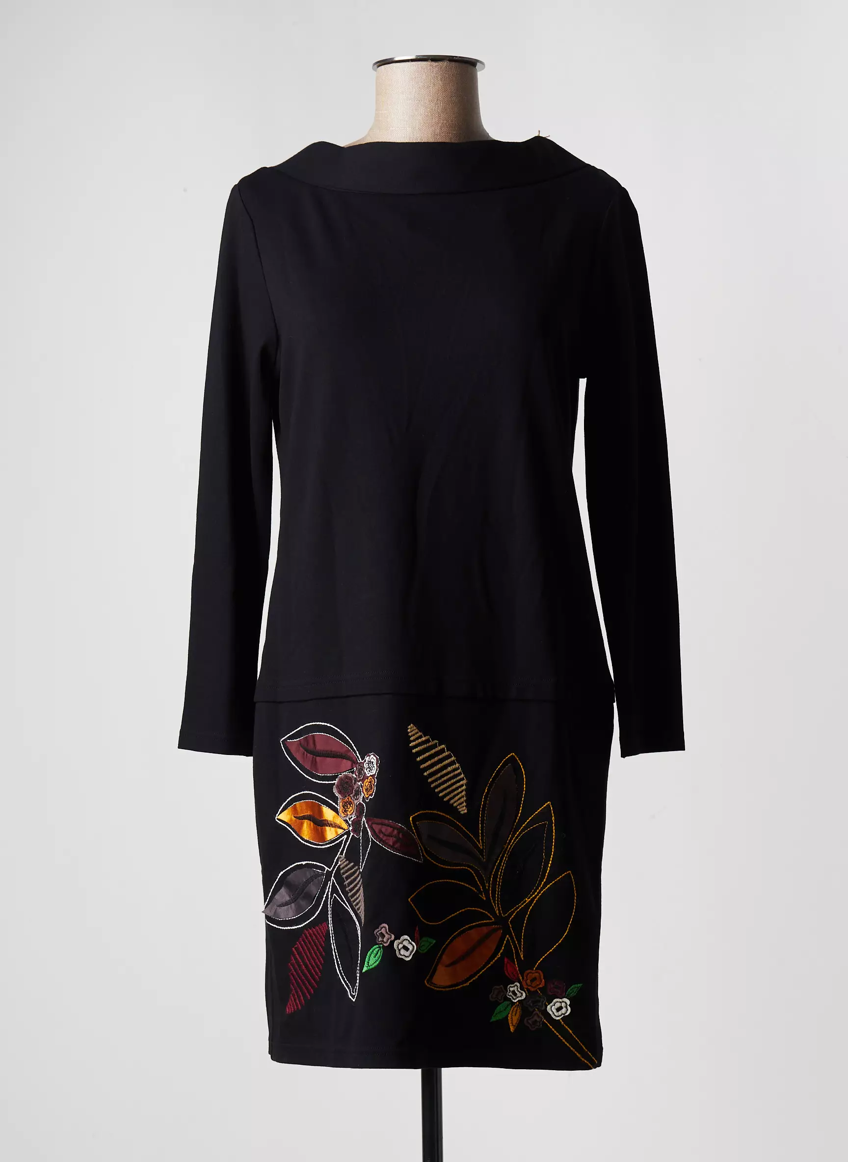 Mamatayoe Robes Courtes Femme couleur noir