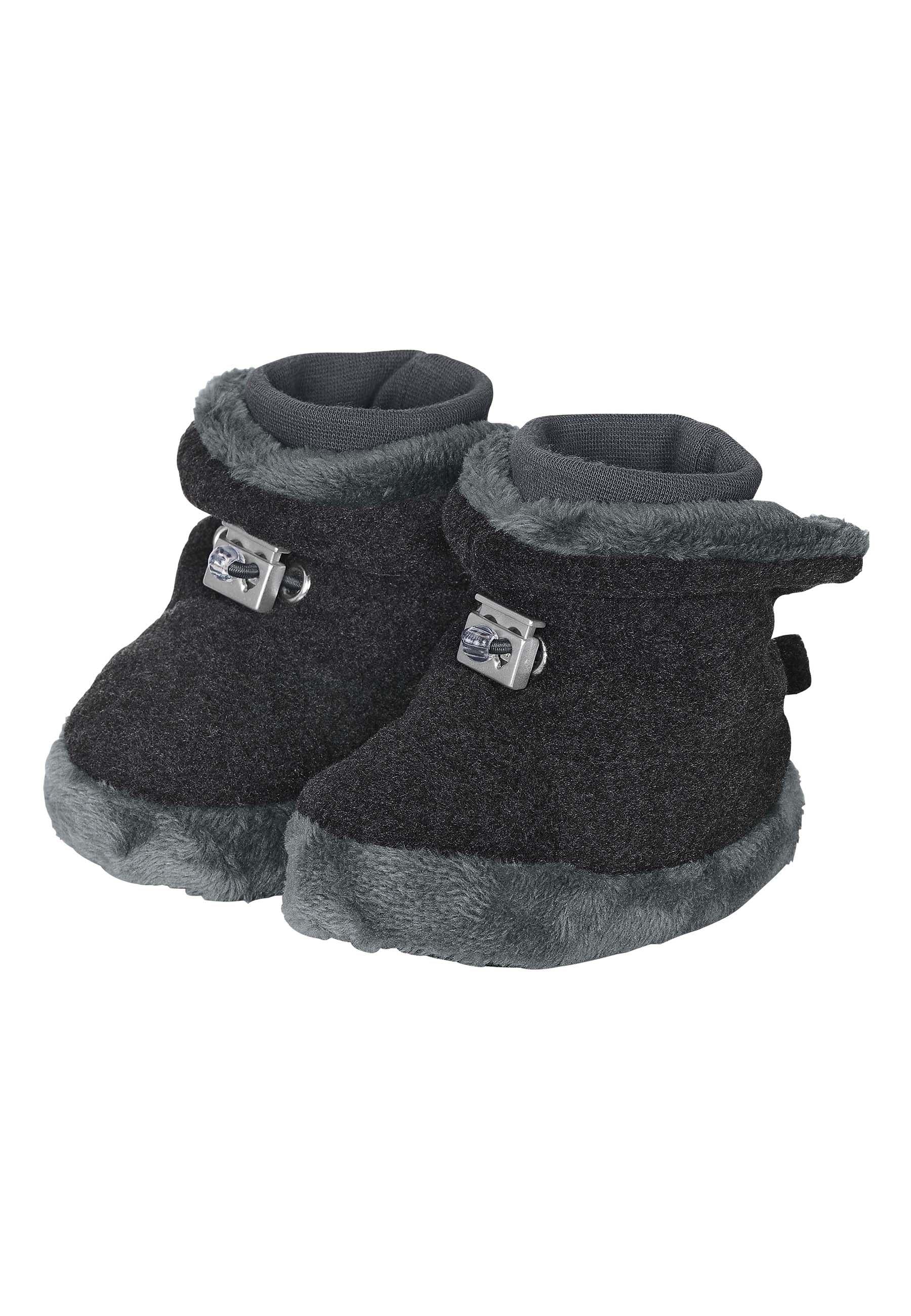 Babyschuhe in verschiedenen Unifarben