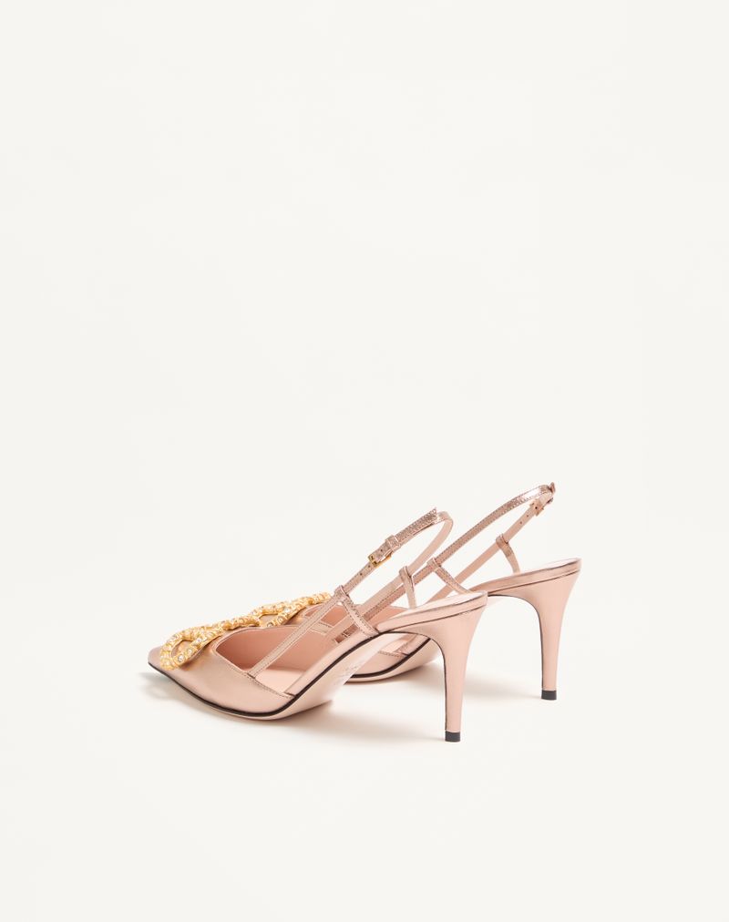 Bomba Slingback VLogo Signature em napa laminada de 80 mm