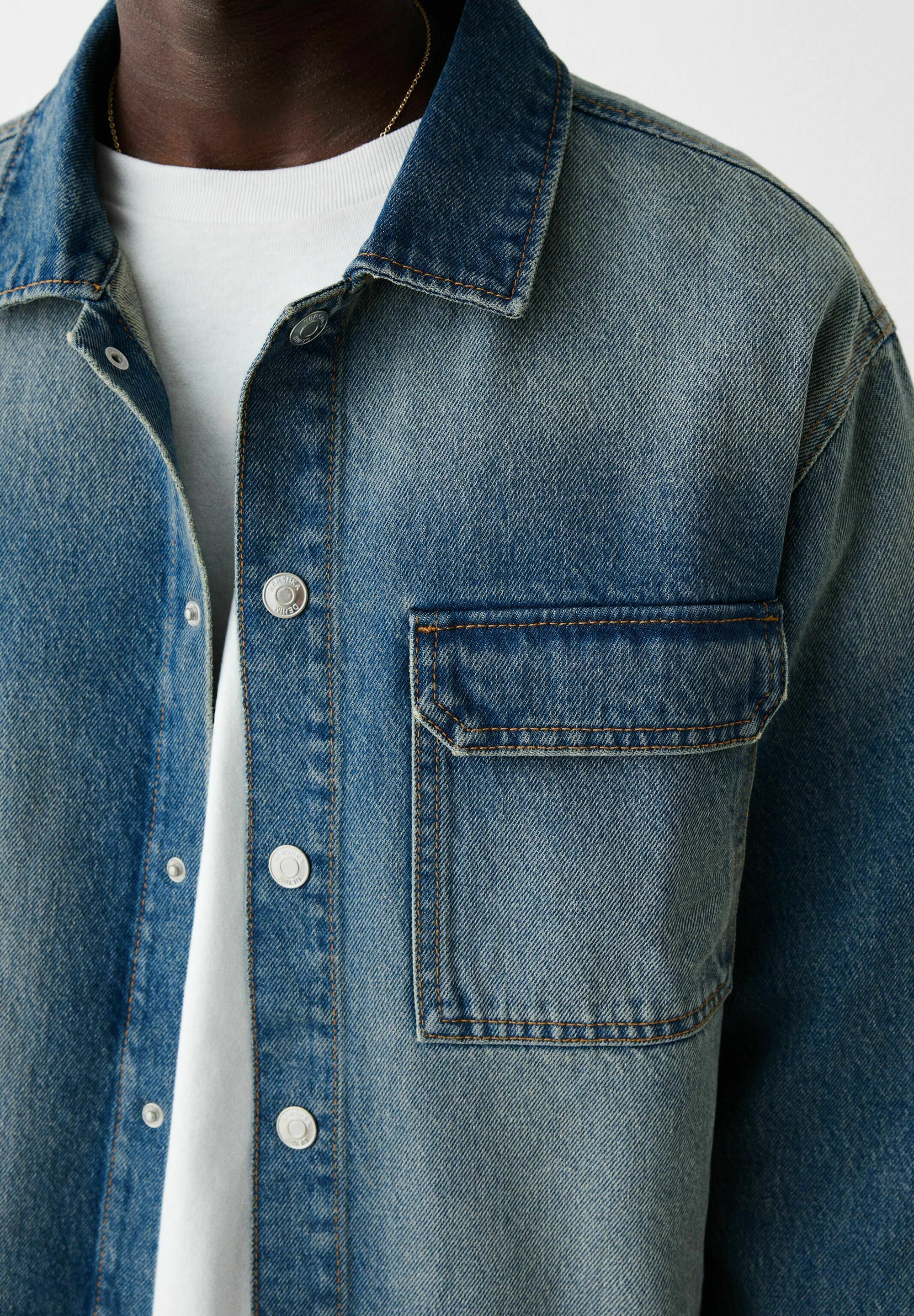 Chaqueta vaquera Bershka