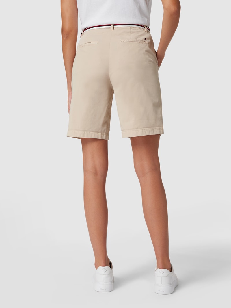 Bermudas mit Stoffgürtel in beige