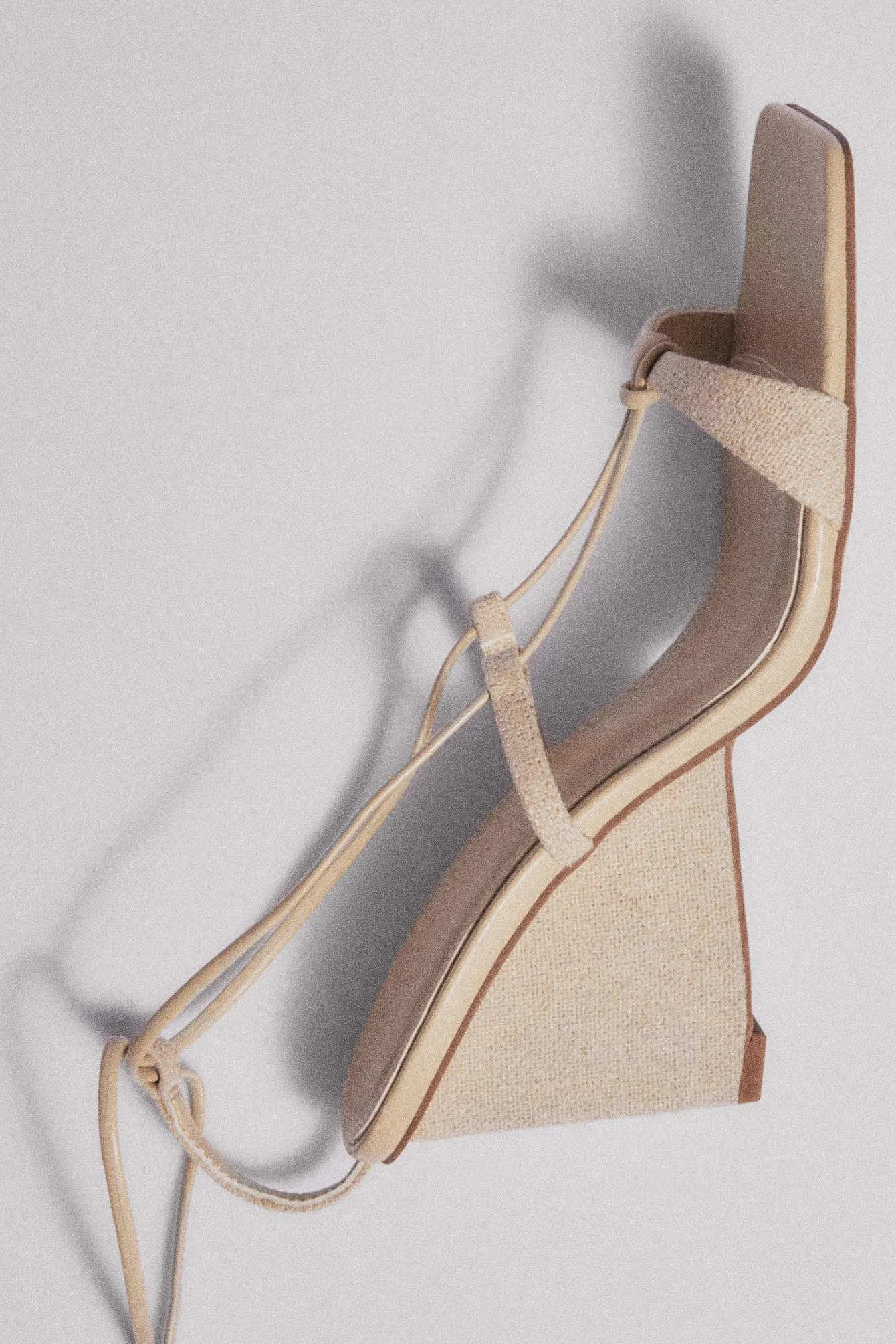 Wedges aus Canvas
