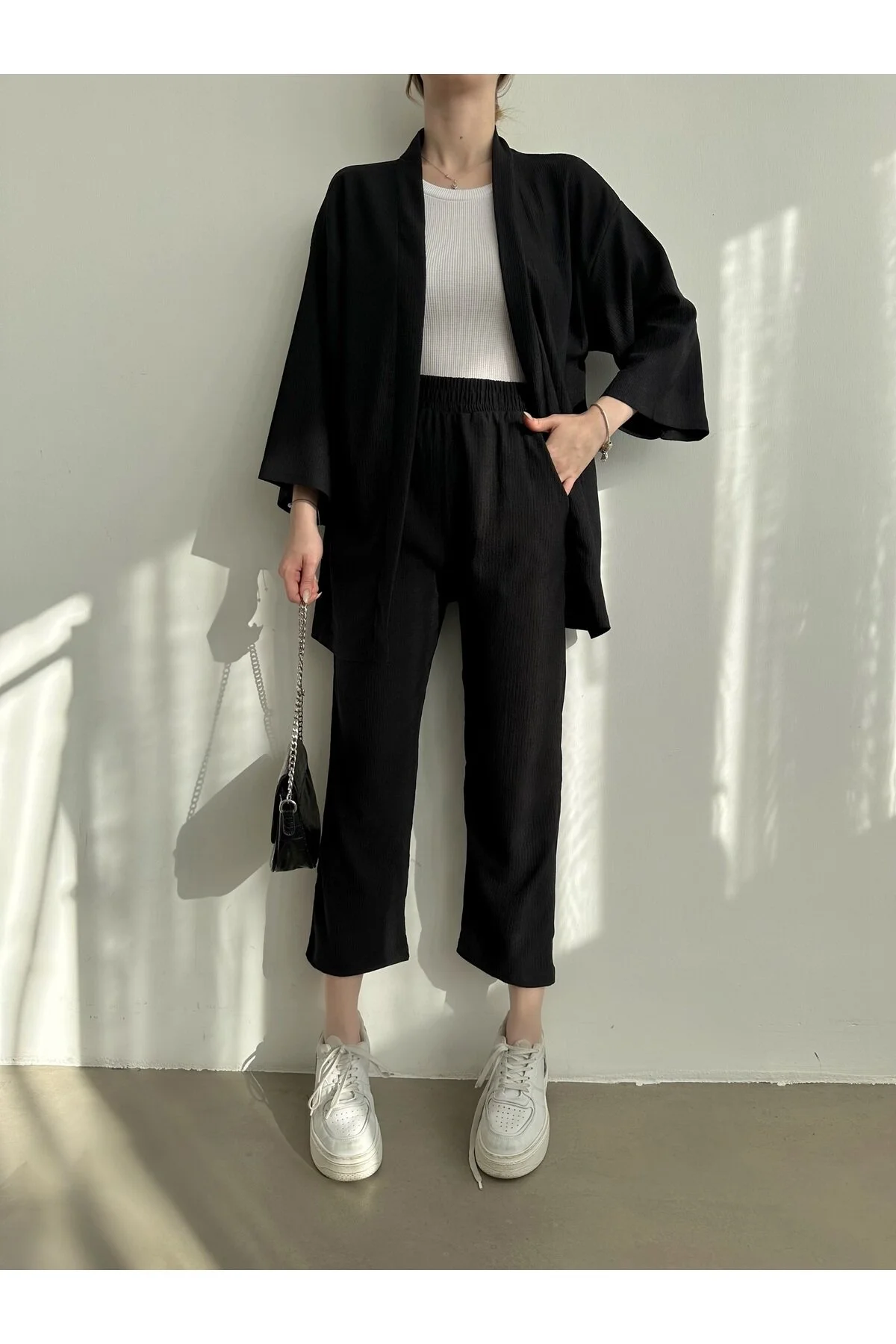BEJNA  Schwarzes Kimono-Hosen-Strickset für Damen