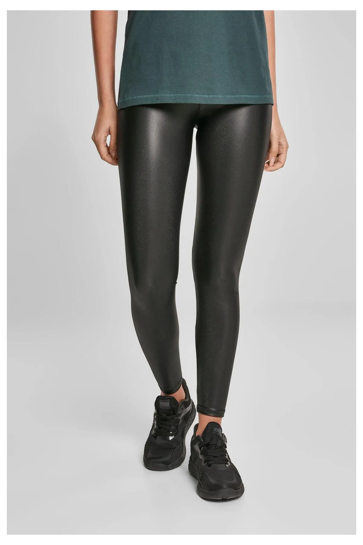 Urban Classics  Damen Leggings aus Kunstleder mit hoher Taille, 2er-Pack