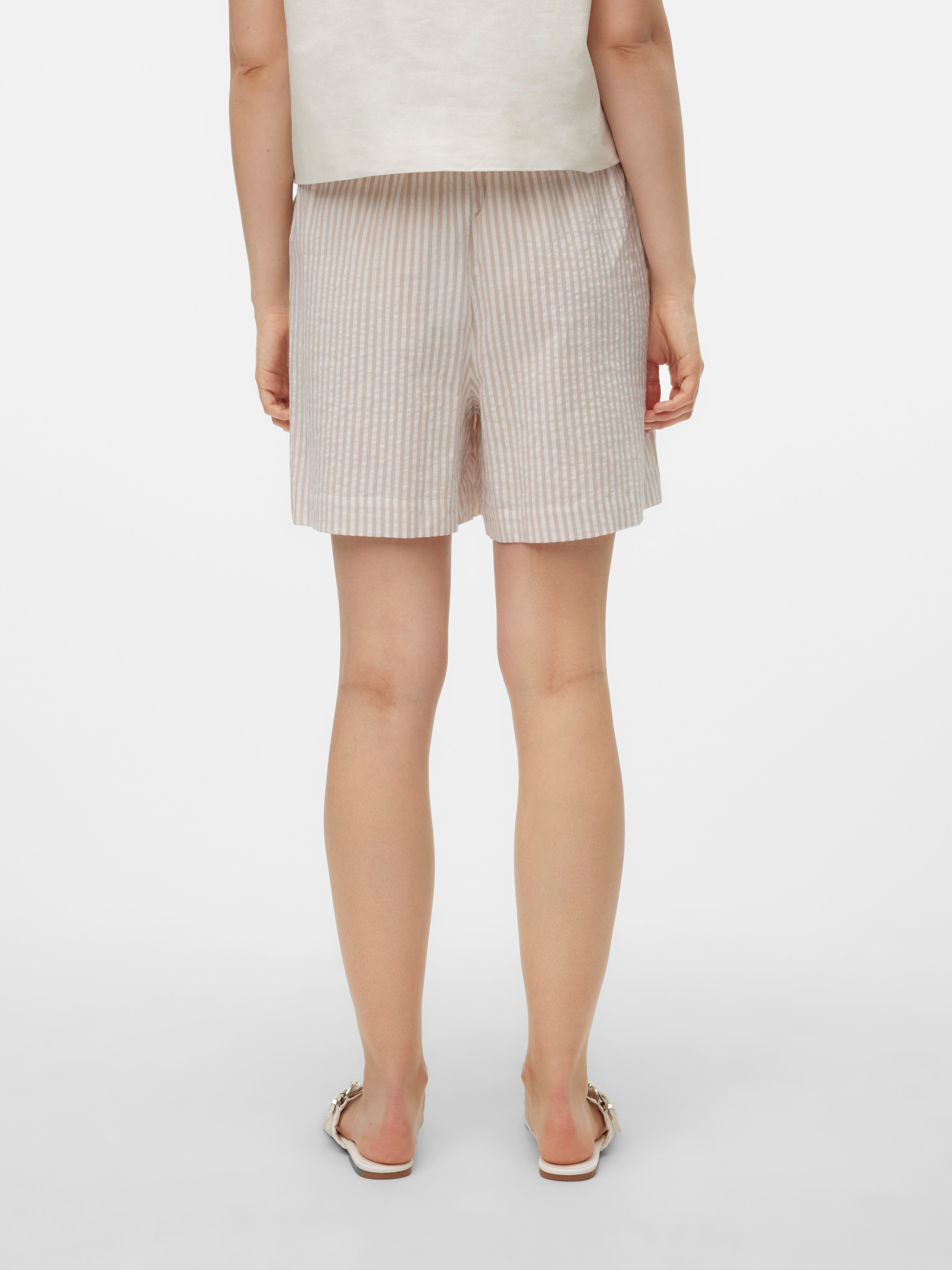 VMMOLLY Shorts