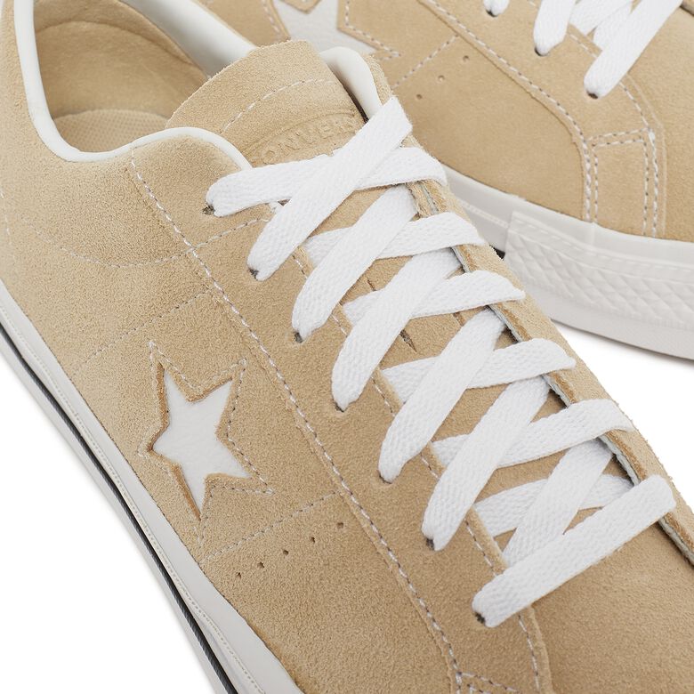 Converse One Star Pro Classic Suede oat milk/white/black