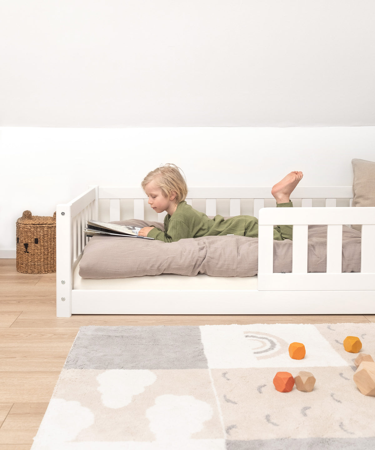 Bodenbett Kiefer Weiß