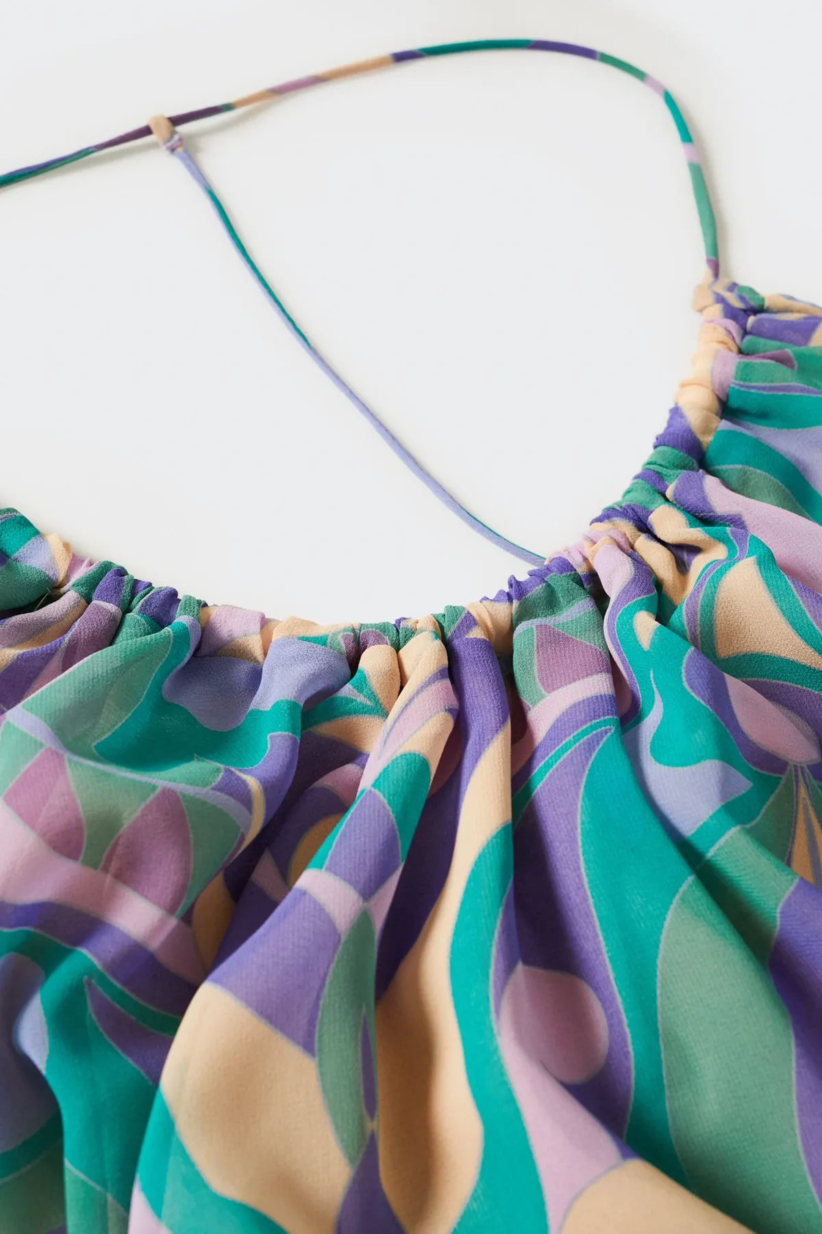 MANGO  Grünes Damenkleid 37021299