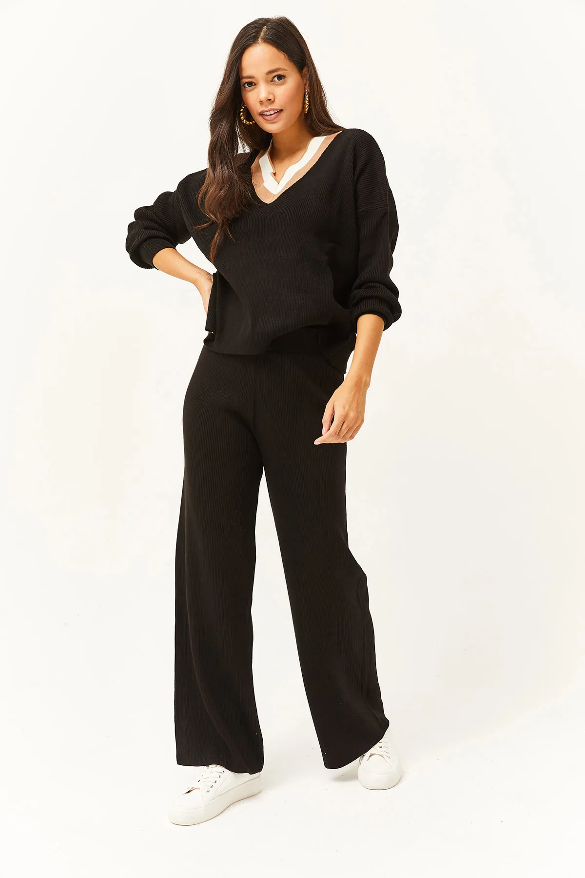 Olalook  Schwarzes Strickset mit Oberteil und V-Ausschnitt für Damen, Palazzo-Hose, TKM-19000226