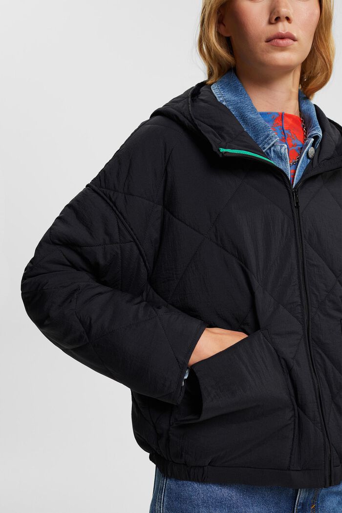 Weit geschnittene Steppjacke