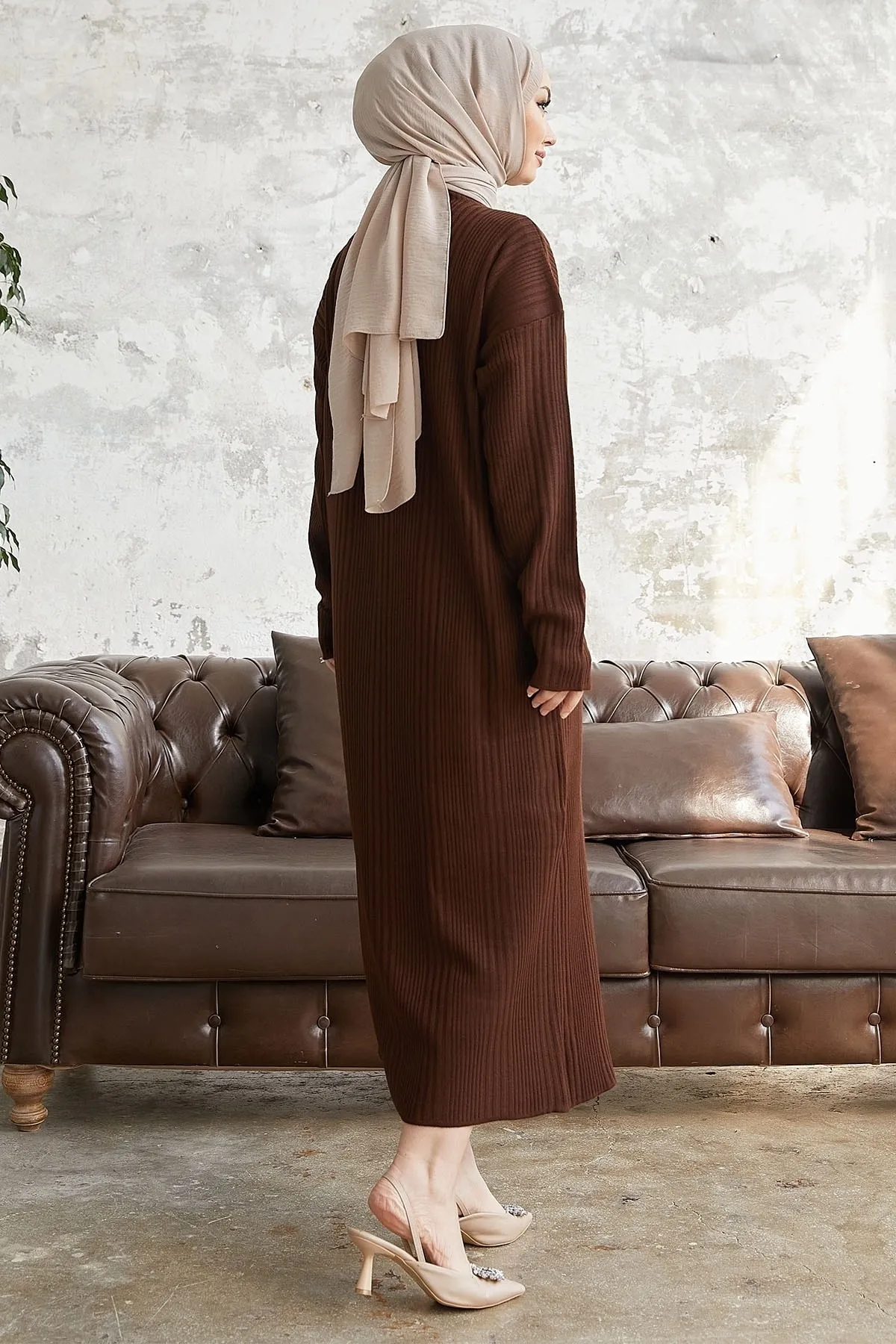 InStyle  Arissa Rollkragenpullover, langes Strickkleid – Bitterbraun