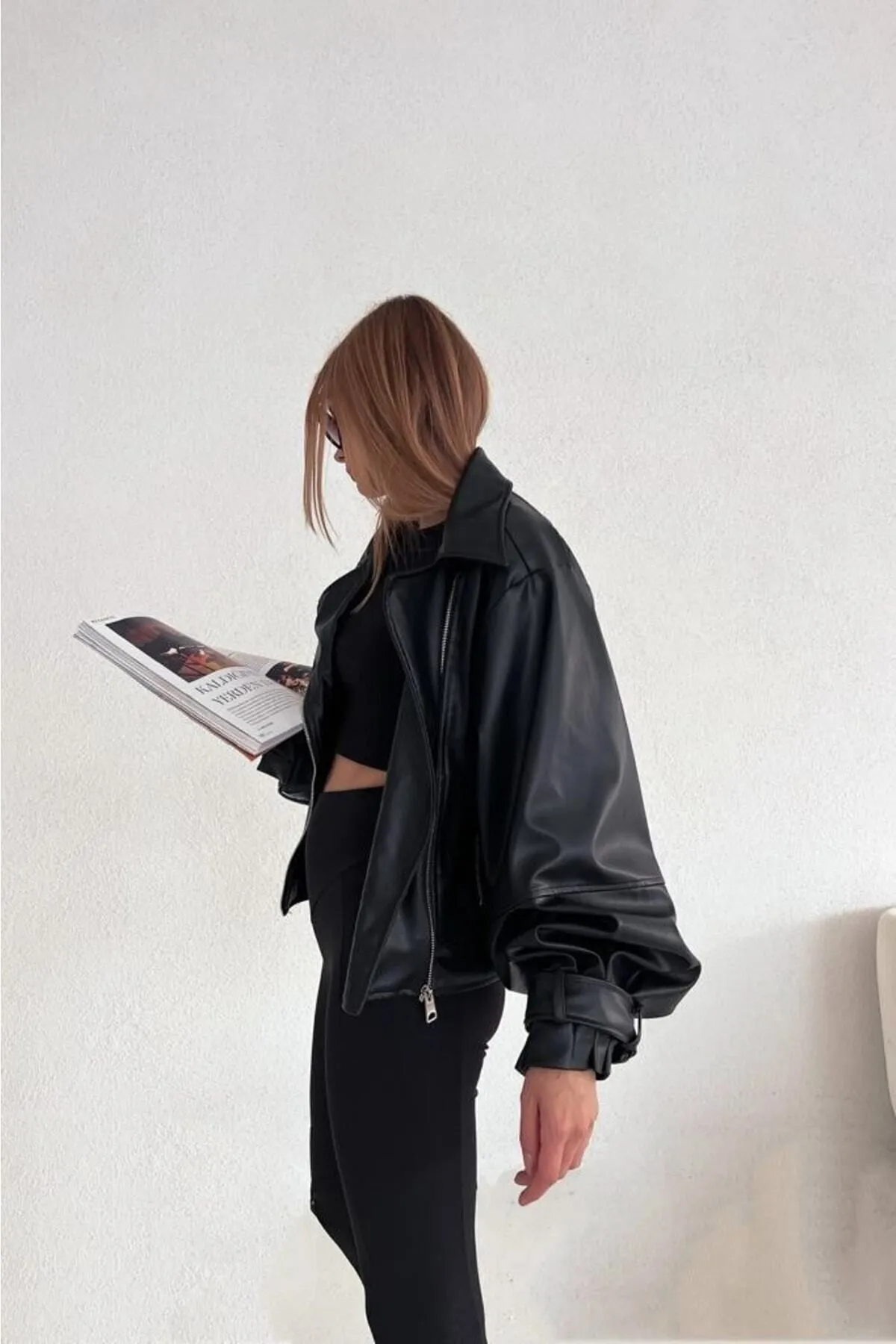 Laleli Butik  Schwarze Oversize-Lederjacke für Damen