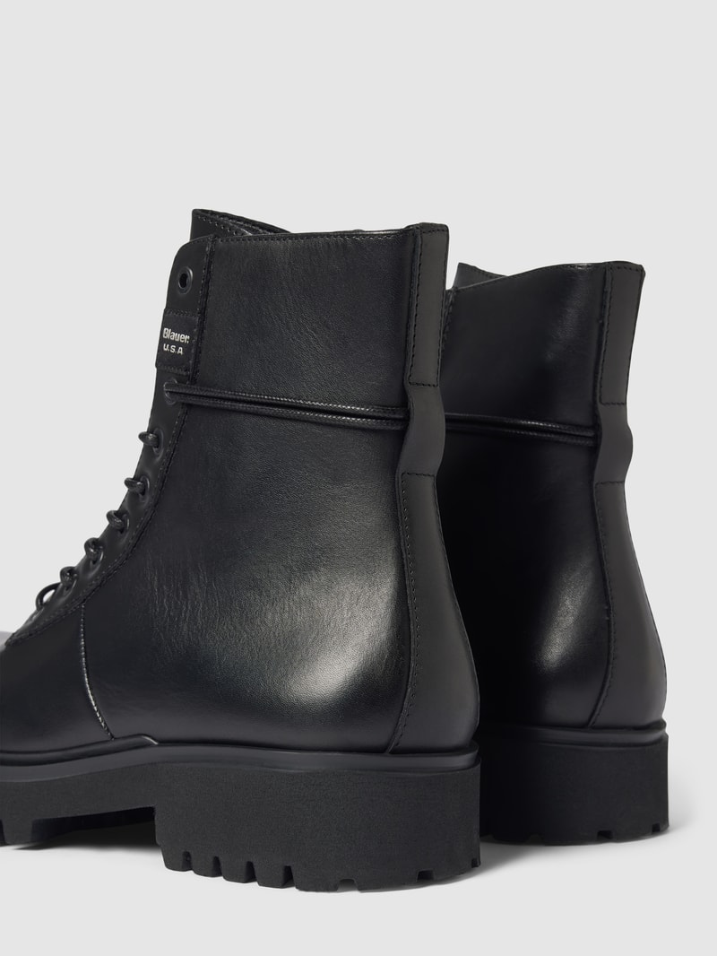 Ankle-Boots mit Label-Detail Modell 'FLYNN' in schwarz