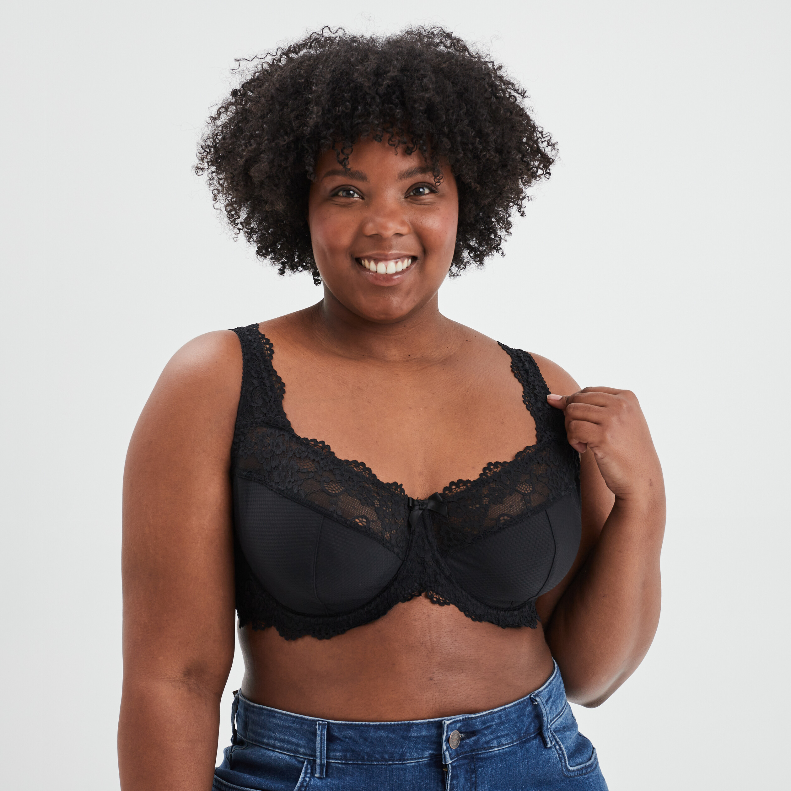 Soutien-gorge corbeille dentelle noir femme grande taille | La Halle