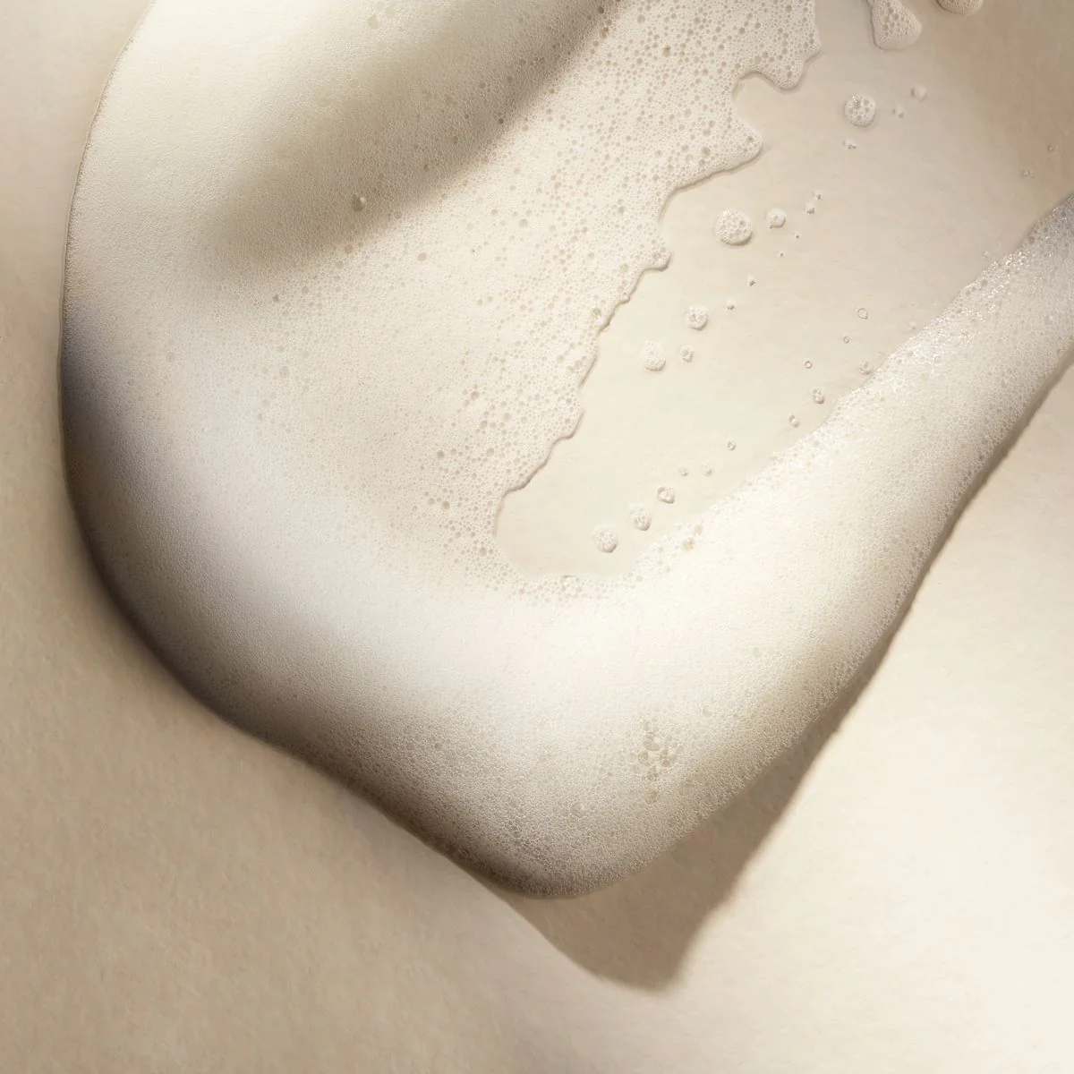 El Ritual de Namaste Limpiador Facial Suave en Espuma