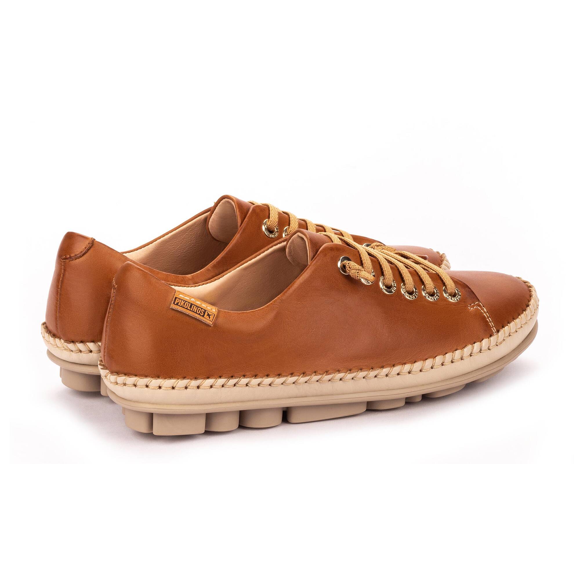 buty w stylu sportowym - BRANDY