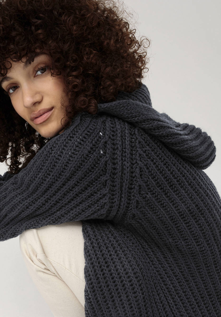 Strickmantel aus Bio-Baumwolle und Bio-Merinowolle
